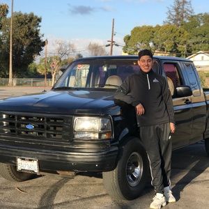 Meet your Posher, Carlos